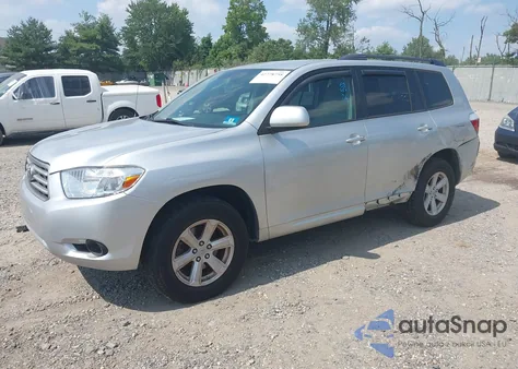 2010 Toyota Highlander Base V6 z USA, uszkodzony, nr VIN 5TDBK3EH1AS015964